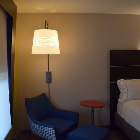 Holiday Inn Express & Suites Sparta Экстерьер фото