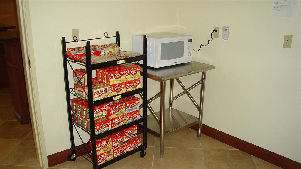 Holiday Inn Express & Suites Sparta Удобства фото
