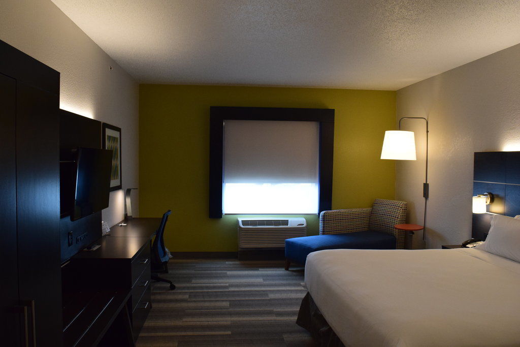 Holiday Inn Express & Suites Sparta Экстерьер фото