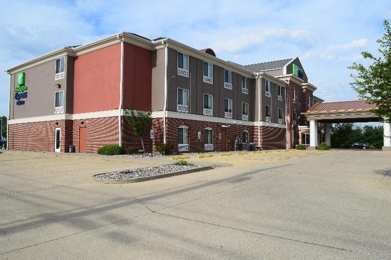 Holiday Inn Express & Suites Sparta Экстерьер фото