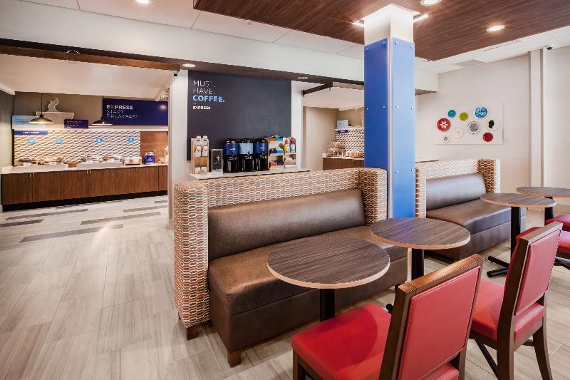 Holiday Inn Express & Suites Sparta Экстерьер фото